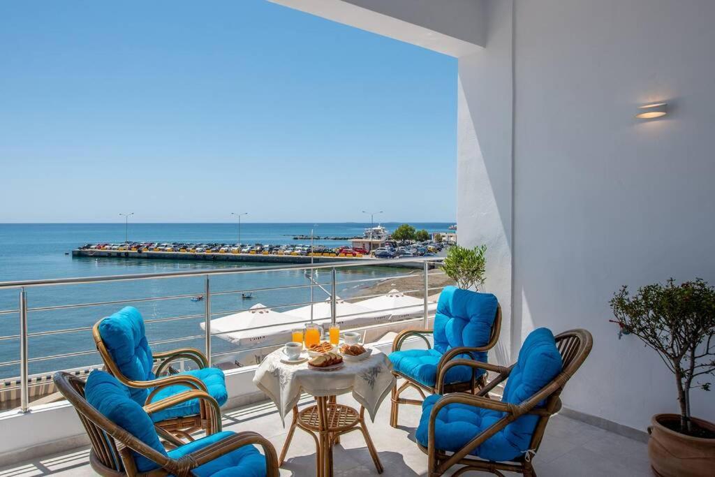 Amazing Seafront Suite Ієрапетра Екстер'єр фото